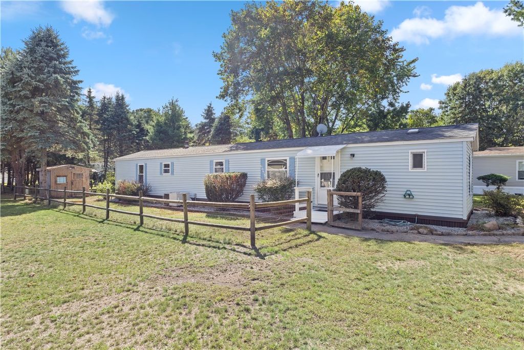 21 Lear Drive, Coventry, RI 02816