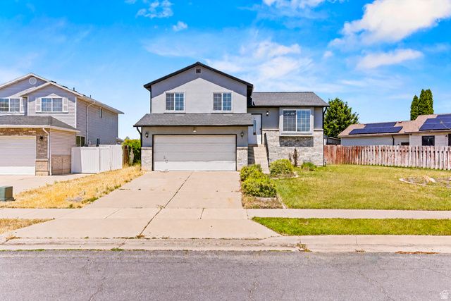 4062 W 5950 S, Roy, UT 84067