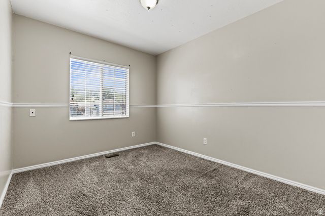 4062 W 5950 S, Roy, UT 84067