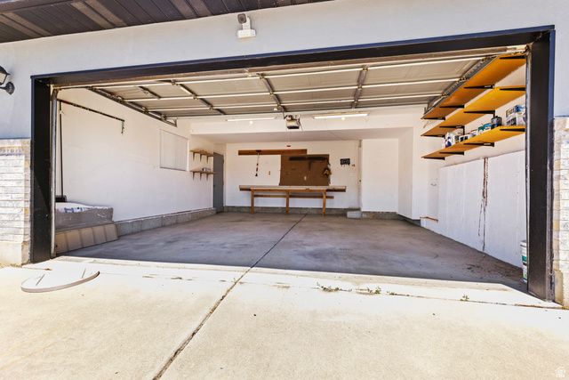 4062 W 5950 S, Roy, UT 84067