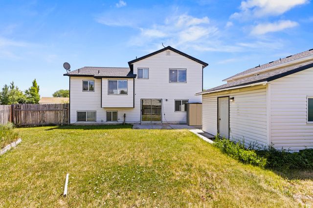4062 W 5950 S, Roy, UT 84067