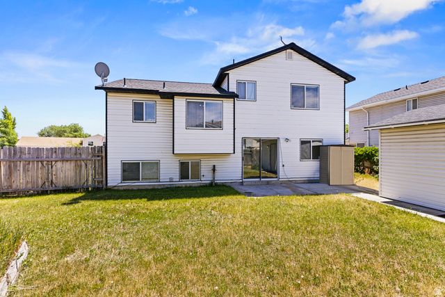 4062 W 5950 S, Roy, UT 84067