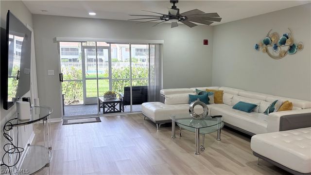 59 Camelot Gardens BLVD 110, Lehigh Acres, FL 33936