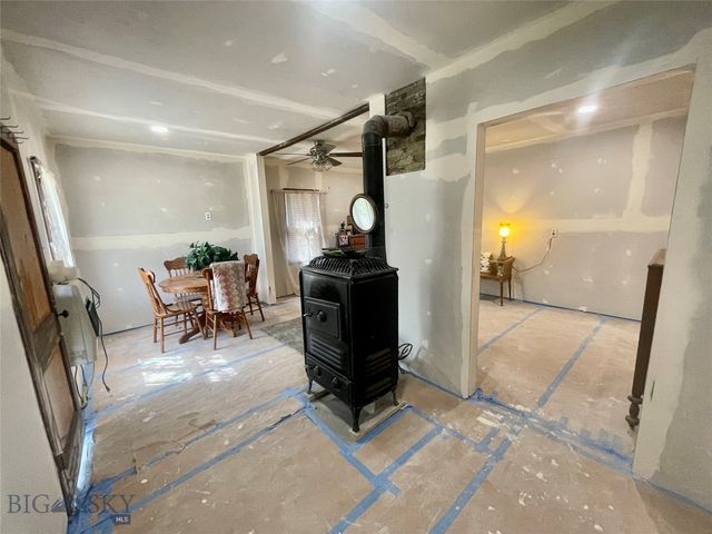 322 S Main Street, Lima, MT 59739