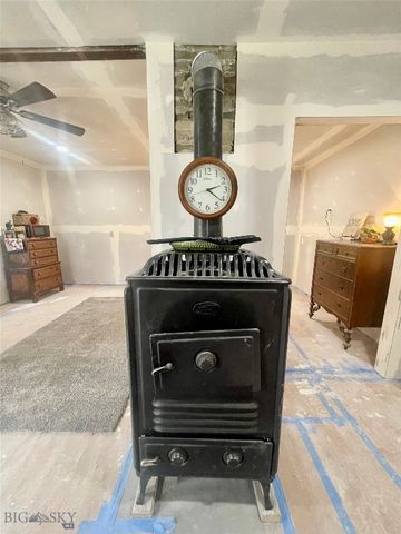 322 S Main Street, Lima, MT 59739