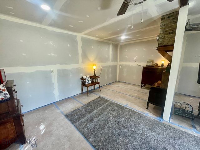 322 S Main Street, Lima, MT 59739