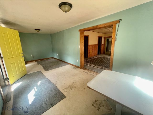 322 S Main Street, Lima, MT 59739