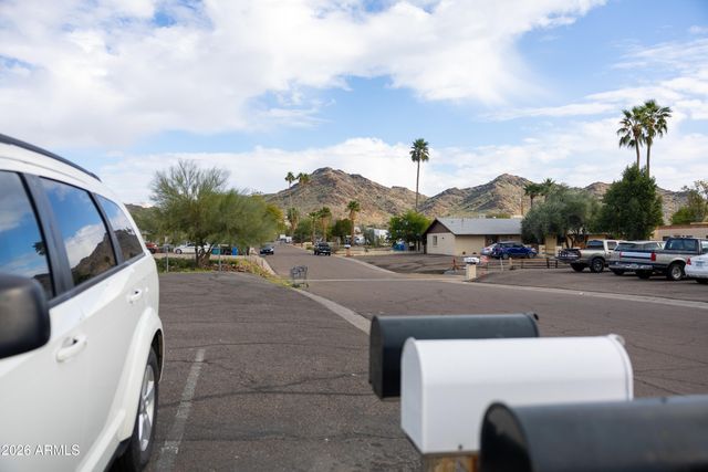 9027 N 11TH Street, Phoenix, AZ 85020