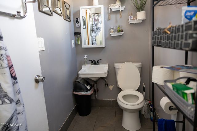 9027 N 11TH Street, Phoenix, AZ 85020