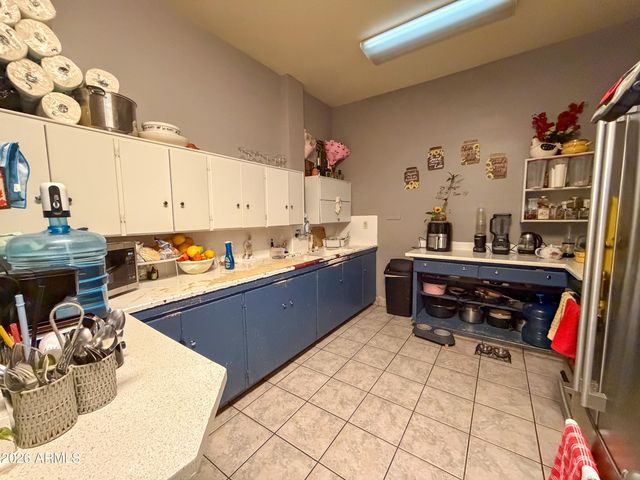 9027 N 11TH Street, Phoenix, AZ 85020