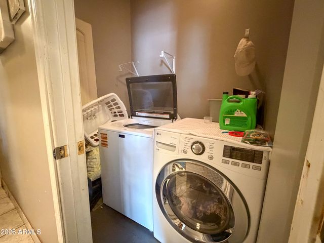 9027 N 11TH Street, Phoenix, AZ 85020