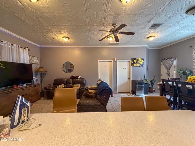 9027 N 11TH Street, Phoenix, AZ 85020