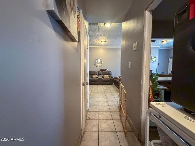 9027 N 11TH Street, Phoenix, AZ 85020