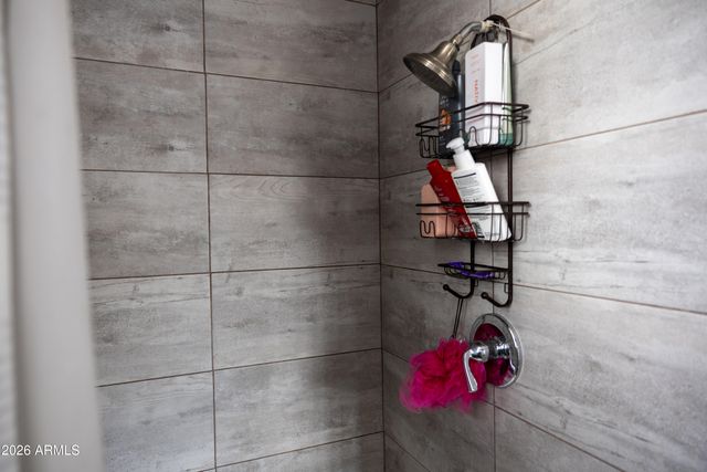 9027 N 11TH Street, Phoenix, AZ 85020