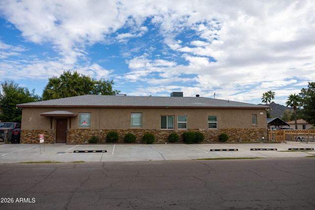 9027 N 11TH Street, Phoenix, AZ 85020