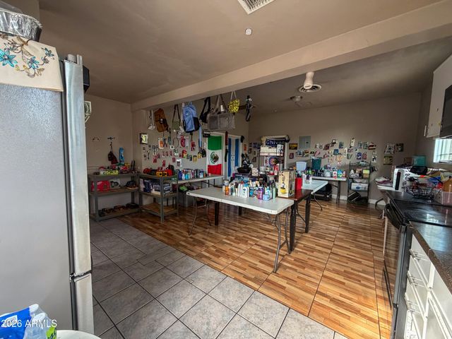 9027 N 11TH Street, Phoenix, AZ 85020