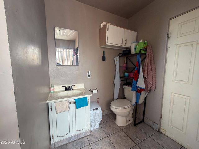 9027 N 11TH Street, Phoenix, AZ 85020