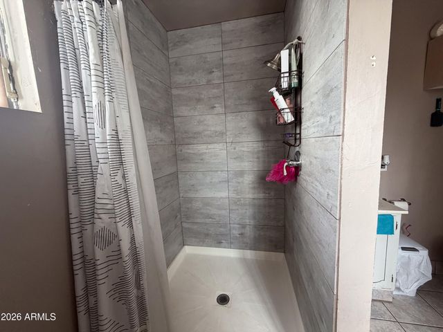 9027 N 11TH Street, Phoenix, AZ 85020