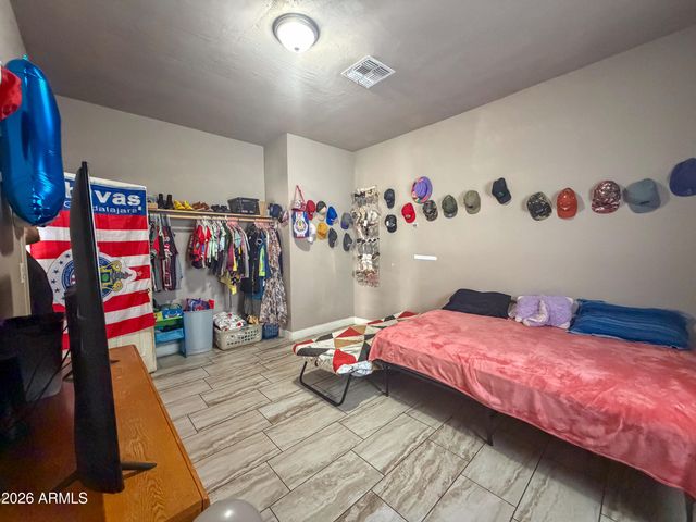 9027 N 11TH Street, Phoenix, AZ 85020