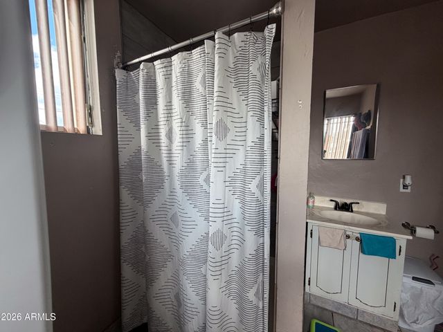 9027 N 11TH Street, Phoenix, AZ 85020