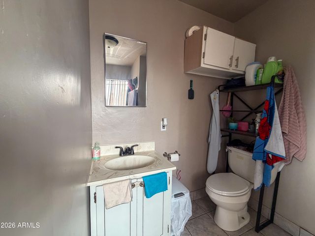 9027 N 11TH Street, Phoenix, AZ 85020