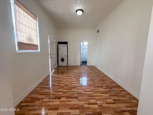 9027 N 11TH Street, Phoenix, AZ 85020