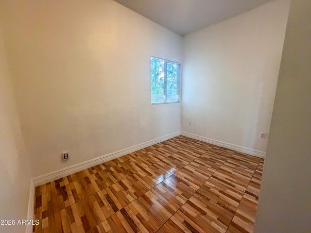 9027 N 11TH Street, Phoenix, AZ 85020