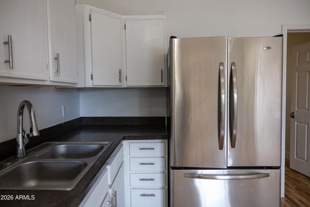 9027 N 11TH Street, Phoenix, AZ 85020