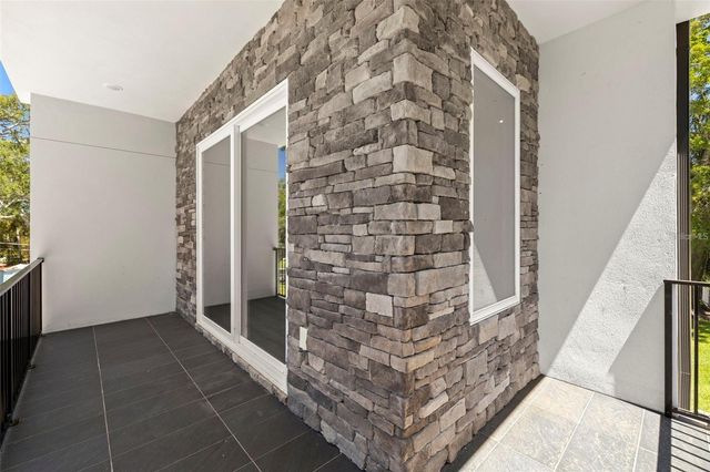 1017 W CORAL STREET, Tampa, FL 33602