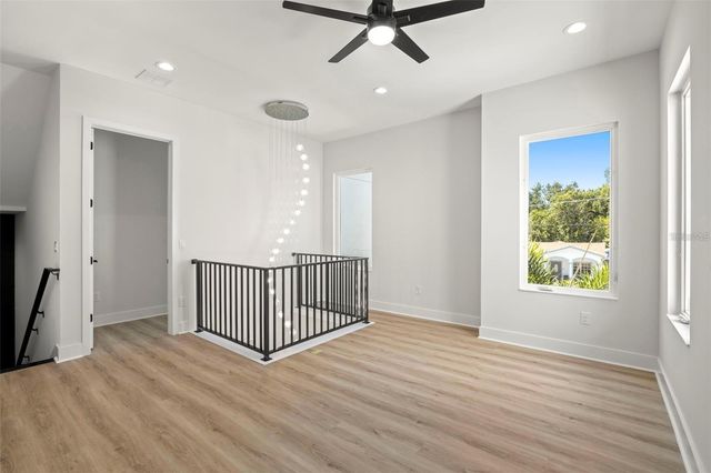 1017 W CORAL STREET, Tampa, FL 33602