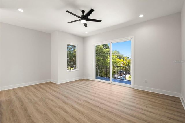 1017 W CORAL STREET, Tampa, FL 33602