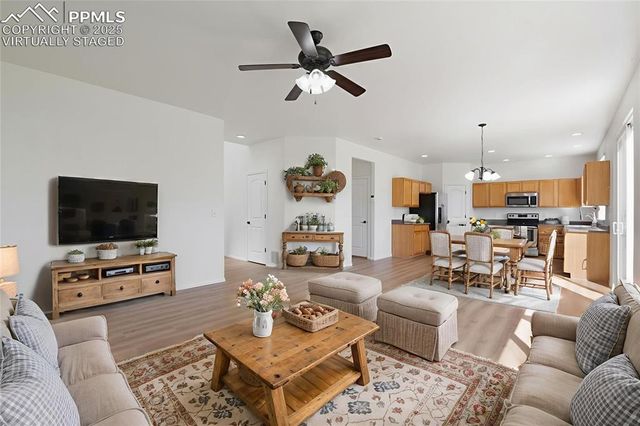 4637 Dancing Light Way, Colorado Springs, CO 80911