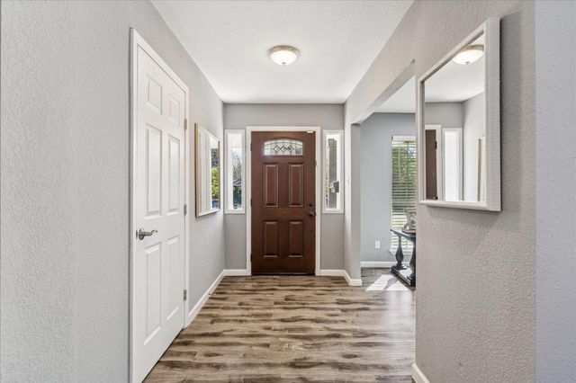 5630 Mcknight Street, Houston, TX 77035