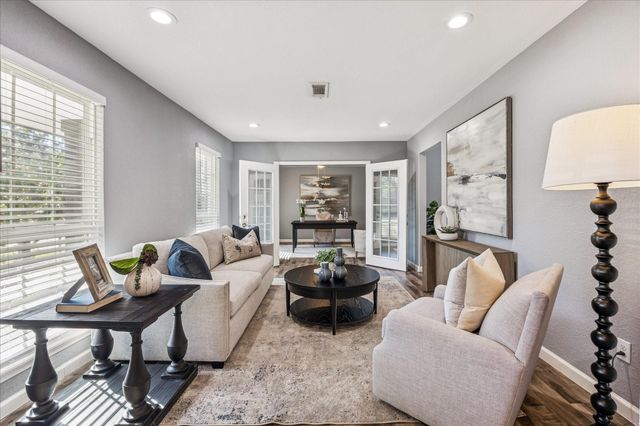 5630 Mcknight Street, Houston, TX 77035