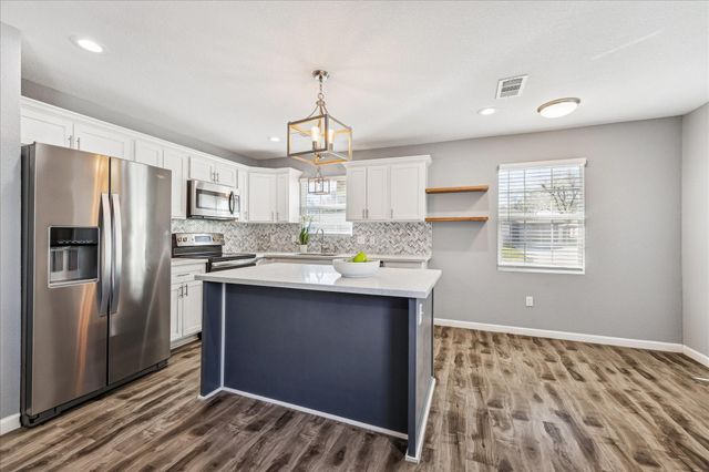 5630 Mcknight Street, Houston, TX 77035