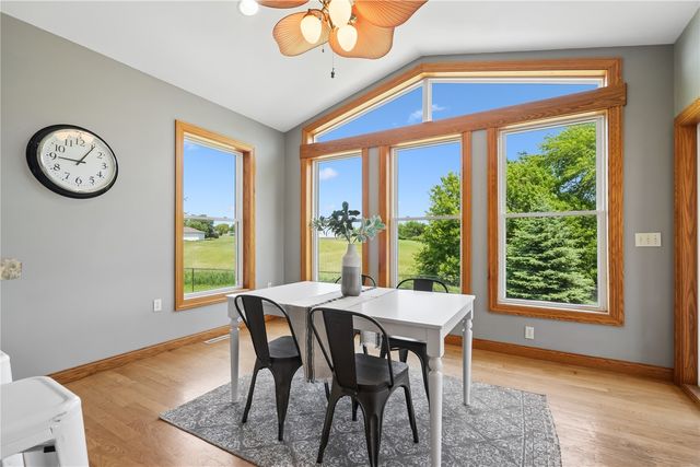 1253 Hillview Court NE, Swisher, IA 52338