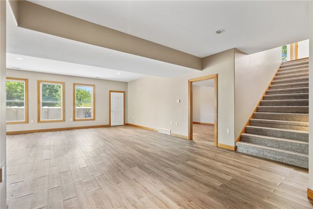 1253 Hillview Court NE, Swisher, IA 52338