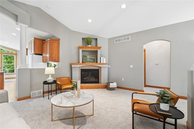 1253 Hillview Court NE, Swisher, IA 52338