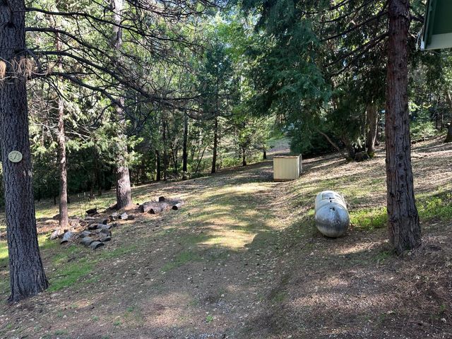 5570 Five Spot Rd, Pollock Pines, CA 95726