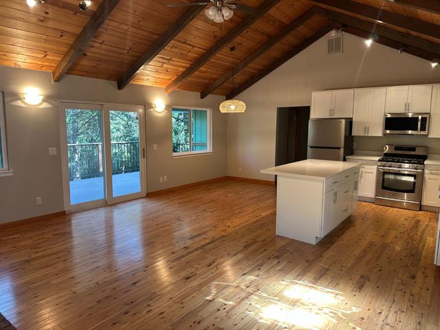 5570 Five Spot Rd, Pollock Pines, CA 95726