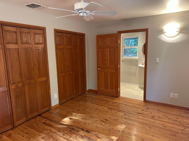 5570 Five Spot Rd, Pollock Pines, CA 95726