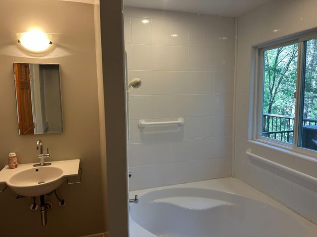 5570 Five Spot Rd, Pollock Pines, CA 95726