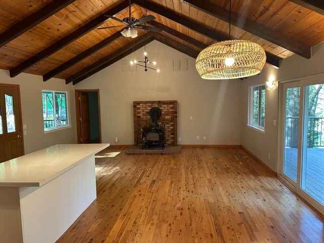 5570 Five Spot Rd, Pollock Pines, CA 95726