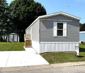 1029 Raven Drive, Bay City, MI 48706