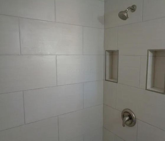 1070 E 16th Avenue, Columbus, OH 43211