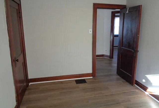 1070 E 16th Avenue, Columbus, OH 43211