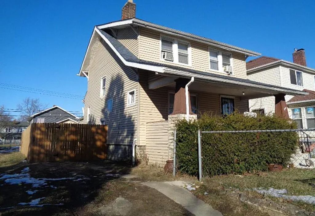 1070 E 16th Avenue, Columbus, OH 43211