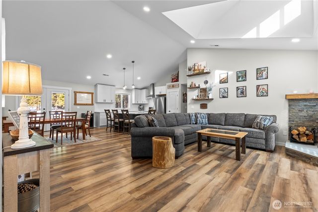 971 Old Cedars Road, Cle Elum, WA 98922