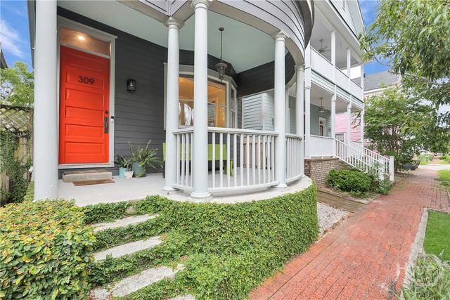 309 E Duffy Street, Savannah, GA 31401