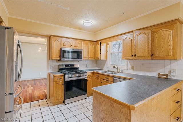 5875 Deepwood Trail, Solon, OH 44139